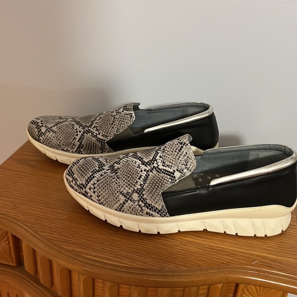 NAOT snake print slip on shoe - Picture 4 of 4